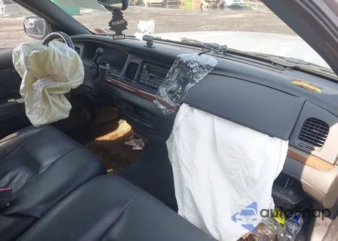 2004 Ford Crown Victoria Lx from USA, damaged, VIN 2FAHP74W64X104737